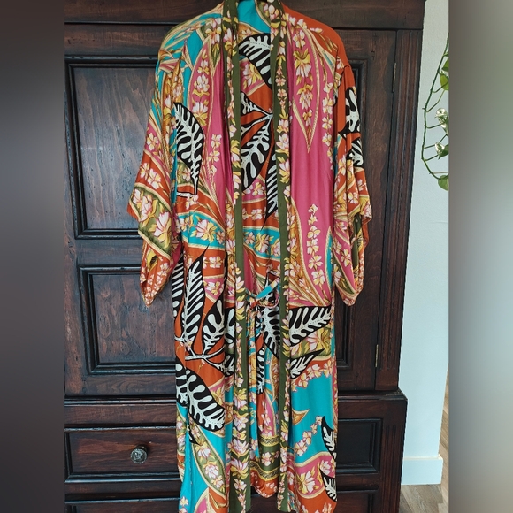 Haute Hippie Rayon Robe - Picture 4 of 4